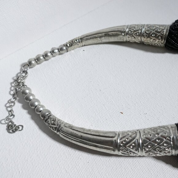 Vintage Black Beaded Necklace with Silver-Tone Accents - Picture 3 of 8